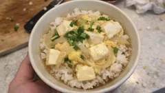 めんつゆで味が決まる、豆腐の卵とじ—とろっとふんわりを手早く作る